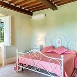 Villa Pucci 12, Emma Monte San Savino