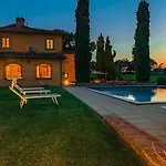 Villa Pucci 12, Emma Monte San Savino