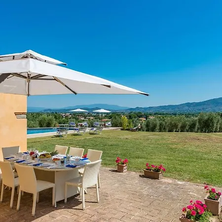 Villa Pucci 12, Emma *