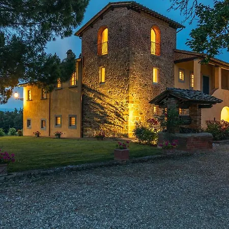 Willa Pucci 12, Emma Monte San Savino