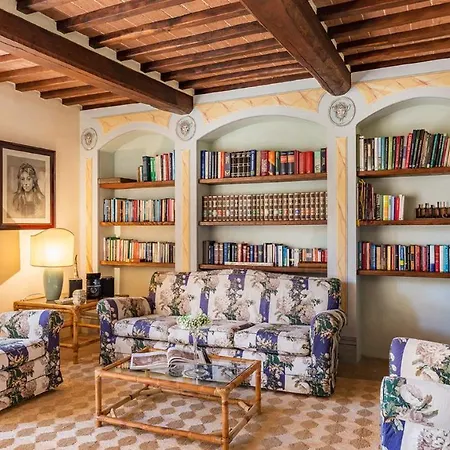 Villa Pucci 12, Emma Monte San Savino