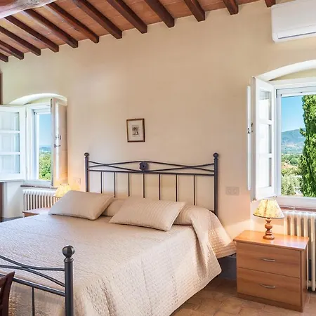 Pucci 12, Emma Monte San Savino