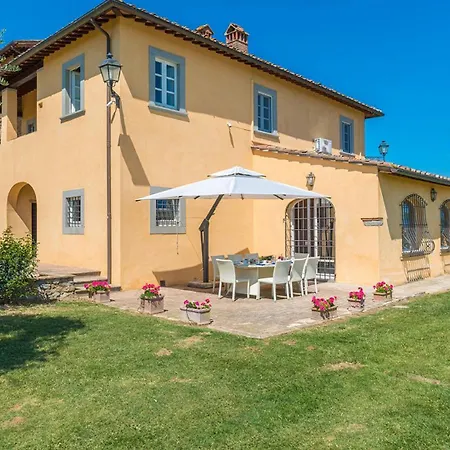 Villa Pucci 12, Emma *