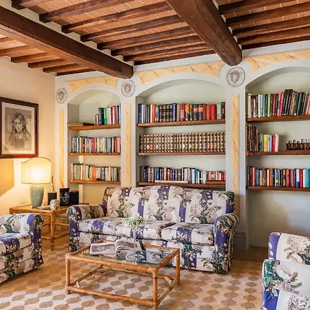 Villa Pucci 12, Emma *
