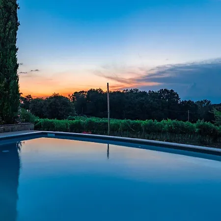 Villa Pucci 12, Emma Monte San Savino